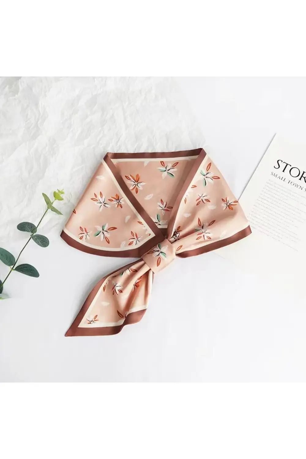 Kravat Eşarp Çiçekli Desen Kırmızı Renk