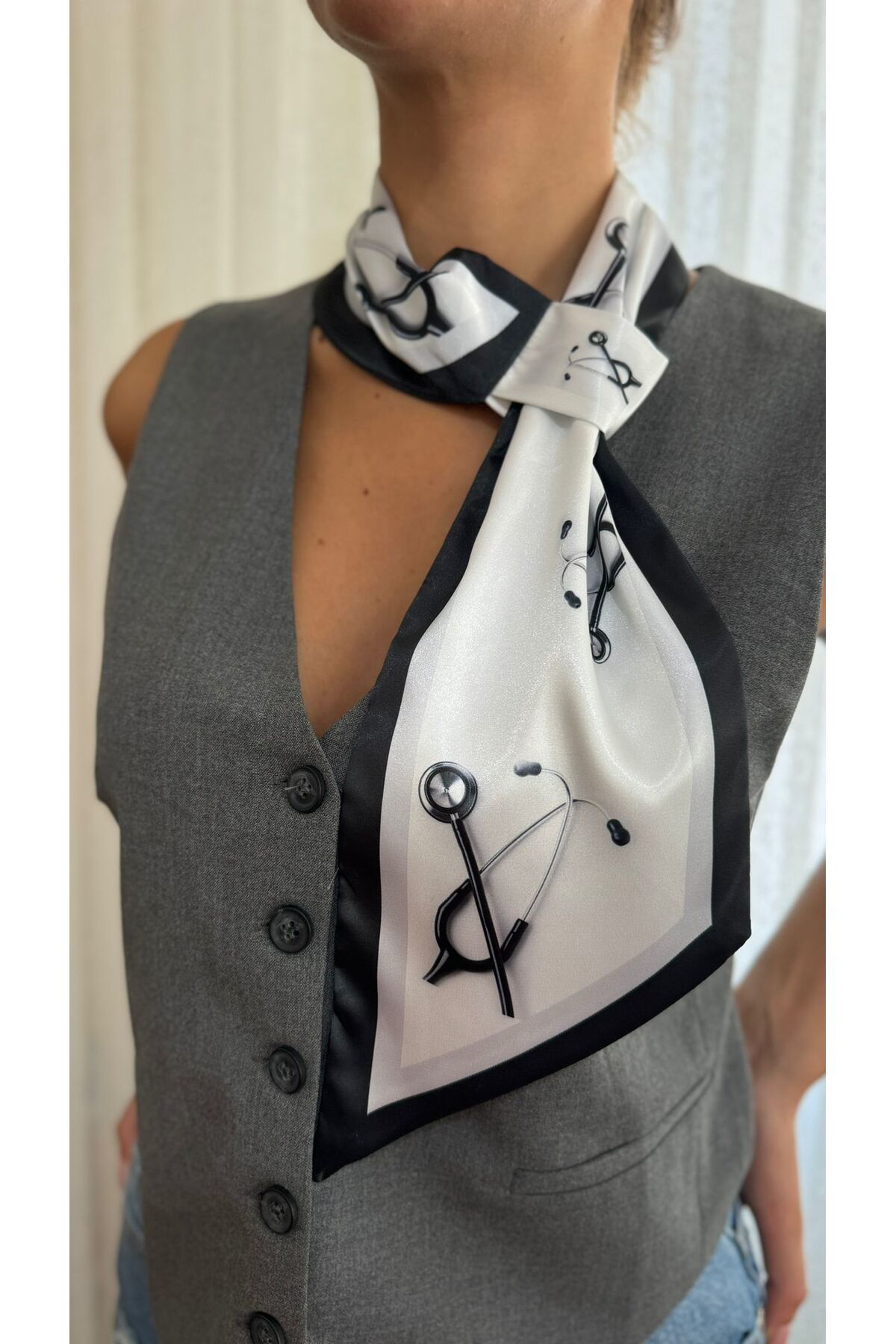 Kravat Eşarp Lacivert Beyaz Desen