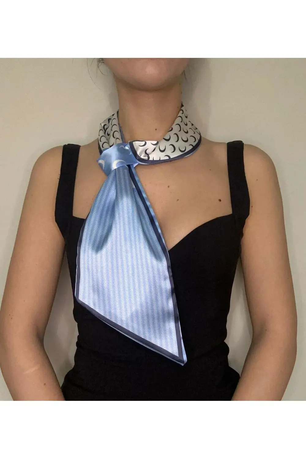 Kravat Eşarp Mavi Siyah Desenli