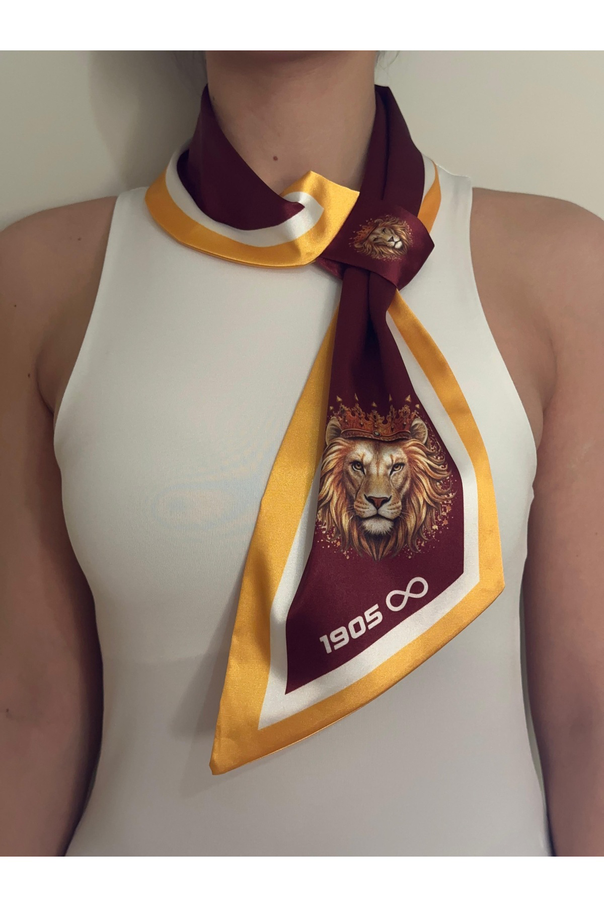 Kravat Eşarp Sarı Kırmızı Aslan Desenli