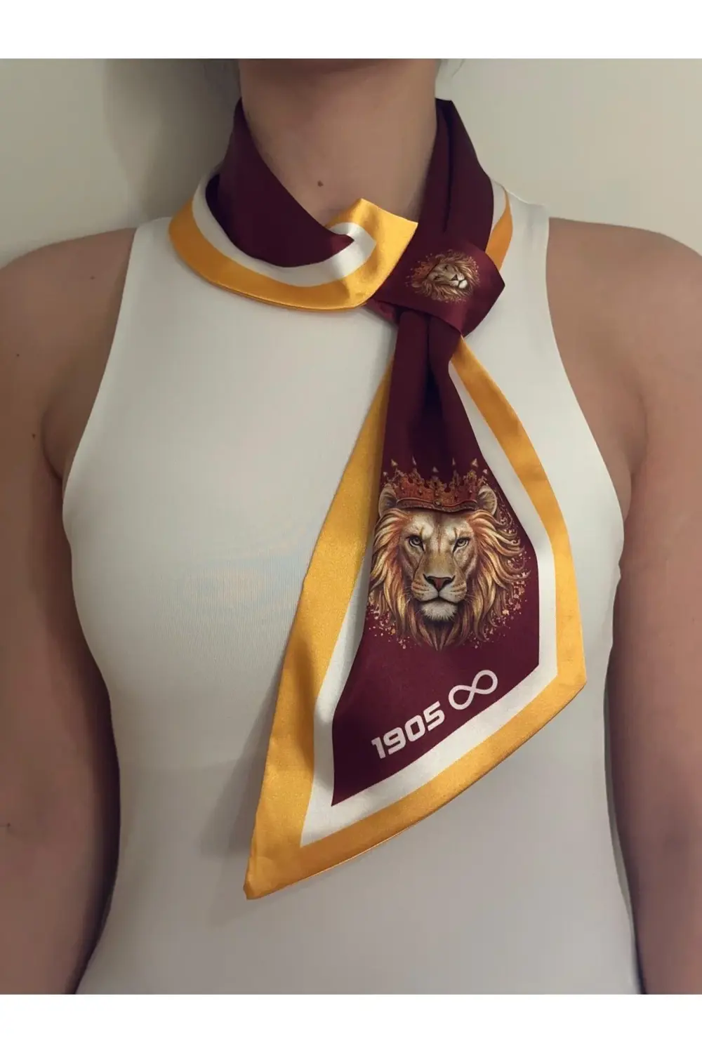 Kravat Eşarp Sarı Kırmızı Aslan Desenli