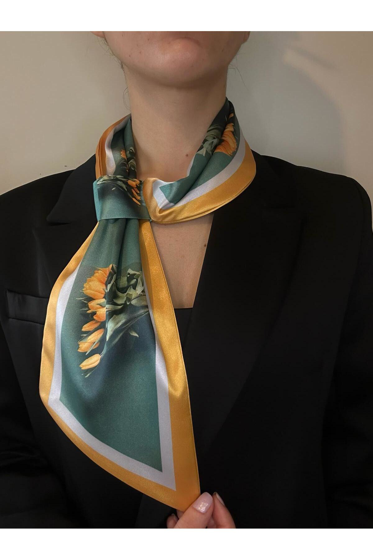 Kravat Eşarp Sarı Lale Desenli
