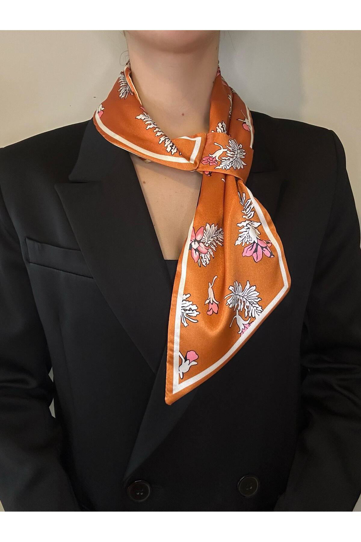 Kravat Eşarp Sarı ve Turuncu Desenli