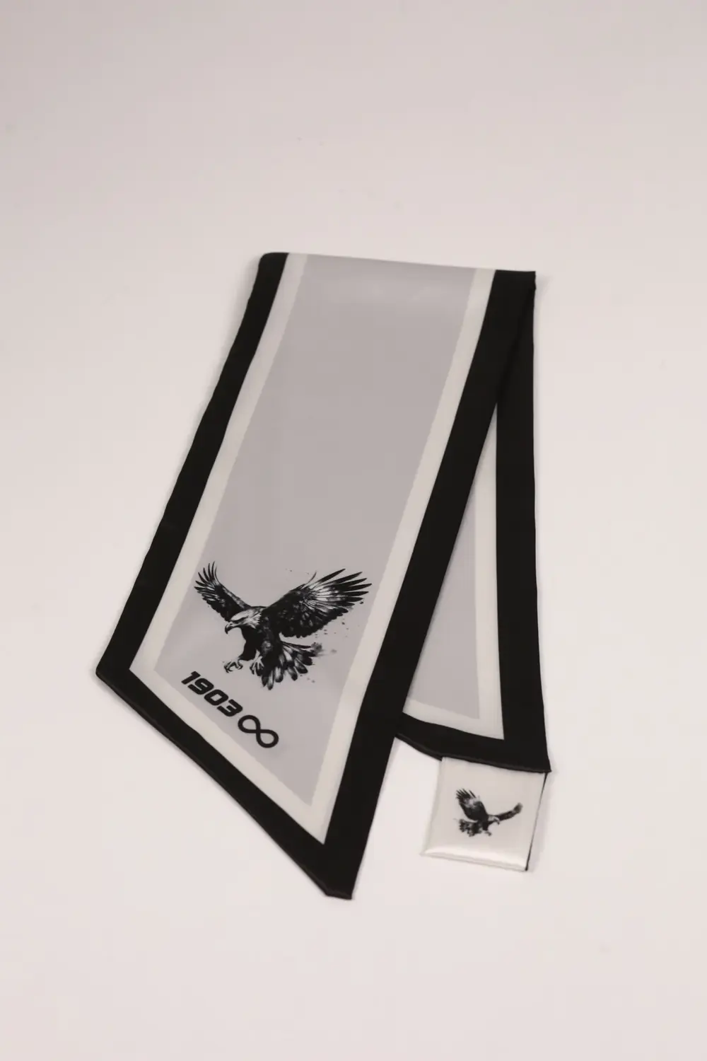 Kravat Eşarp Siyah Beyaz Kartal Desenli