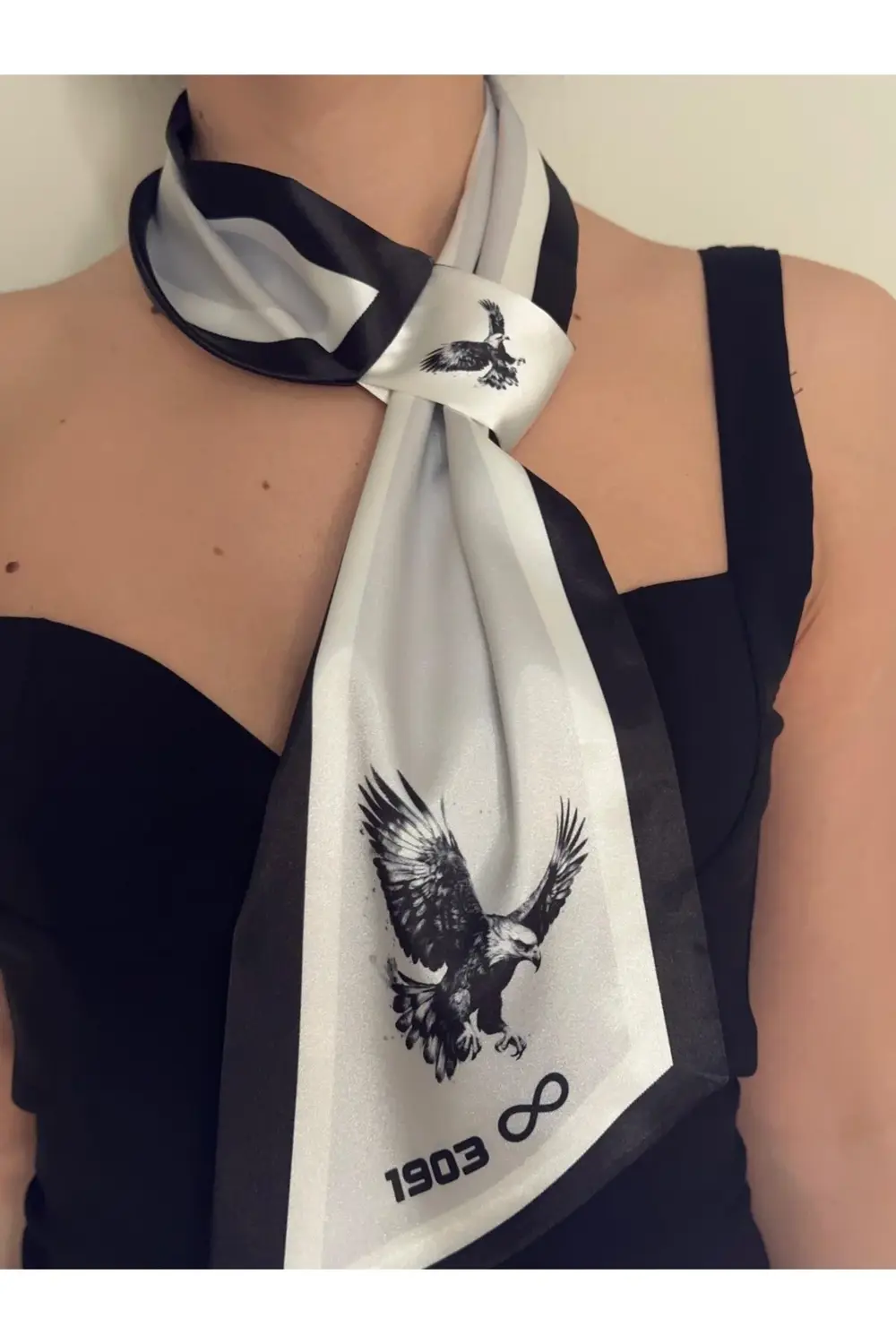 Kravat Eşarp Siyah Beyaz Kartal Desenli