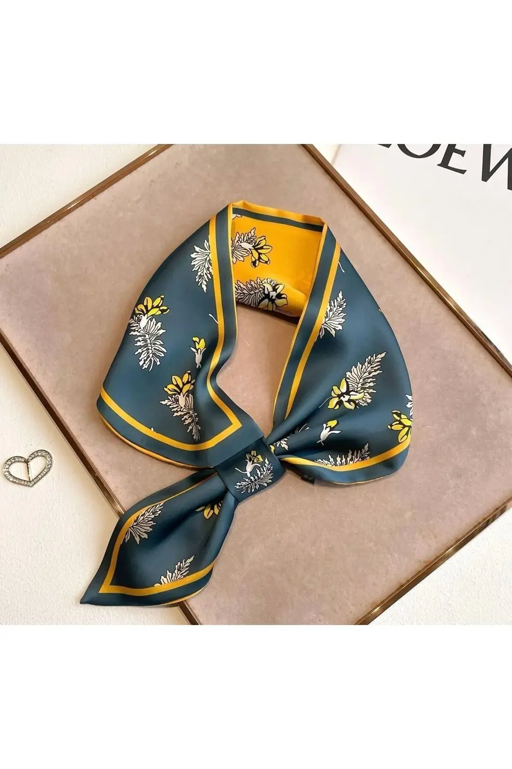 Kravat Eşarp Yeşil Çiçek