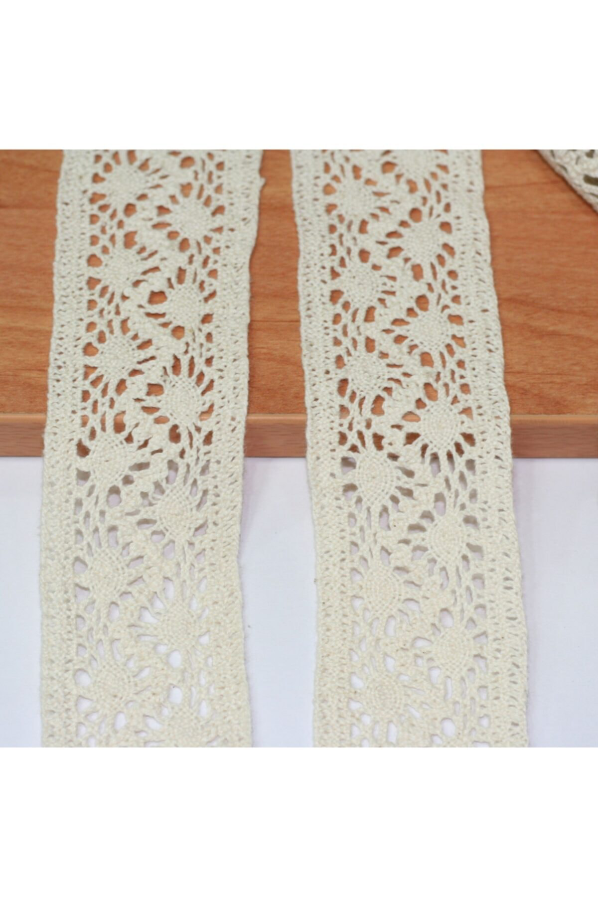 Tuhafiyecimiz Krem Pamuk Dantel 50 Mm