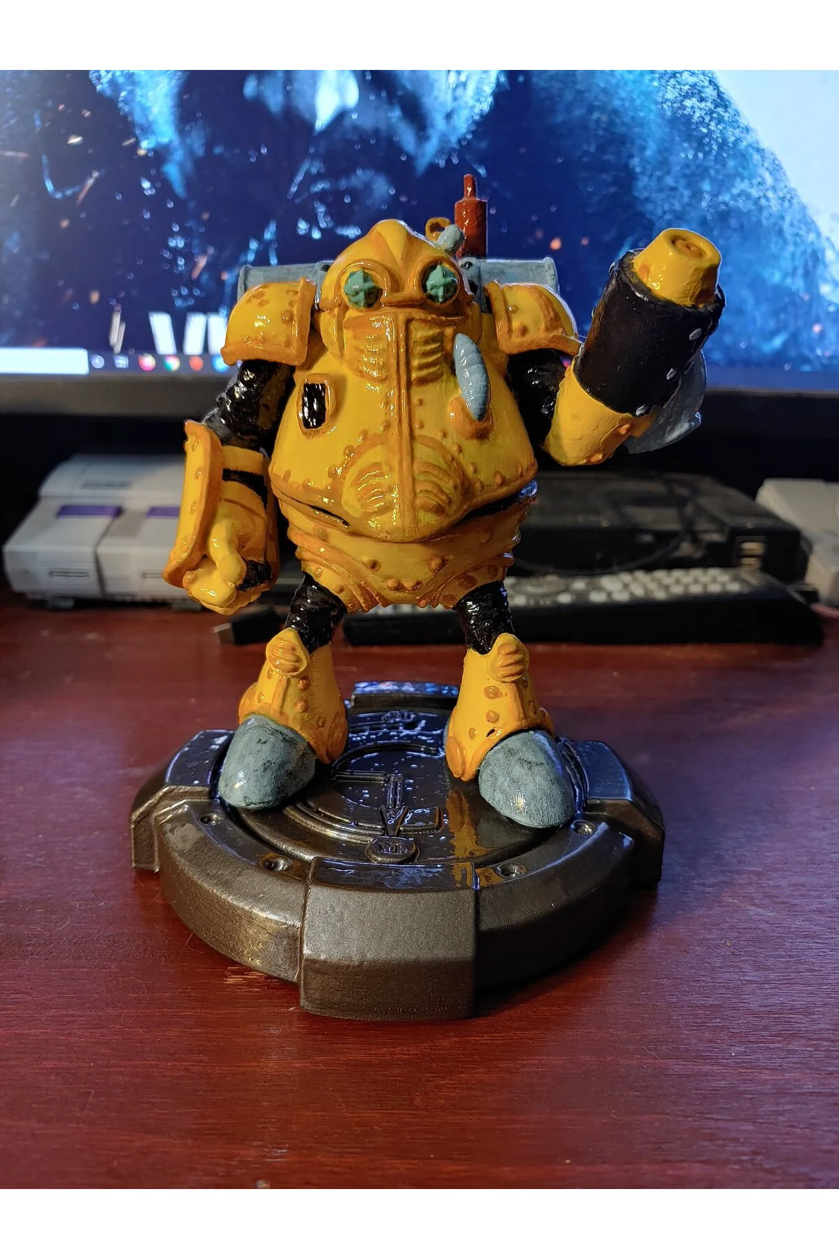 Krono Robo Boyalı Figür Prometheus Figür Büyük Boy 25CM