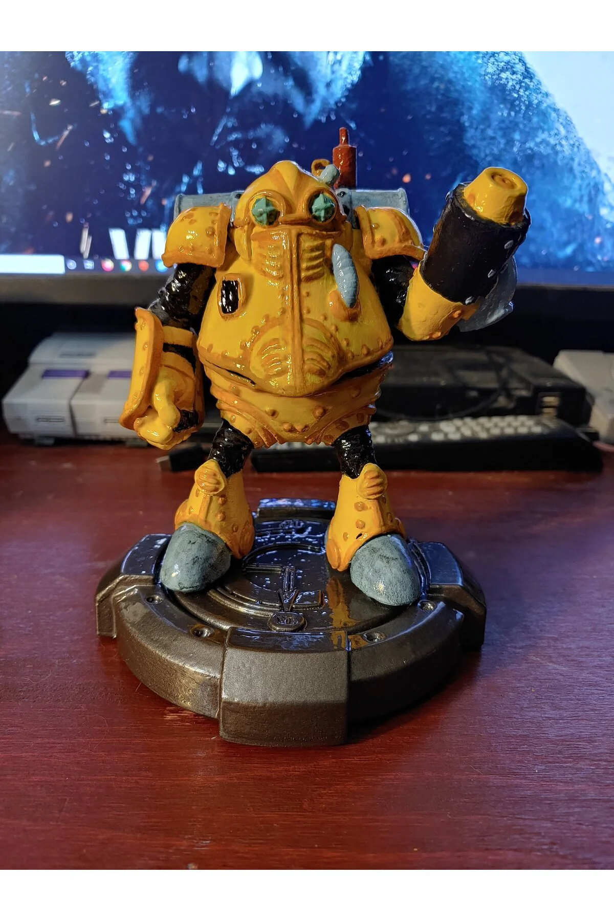 Krono Robo Boyalı Figür Prometheus Figür Büyük Boy 25CM