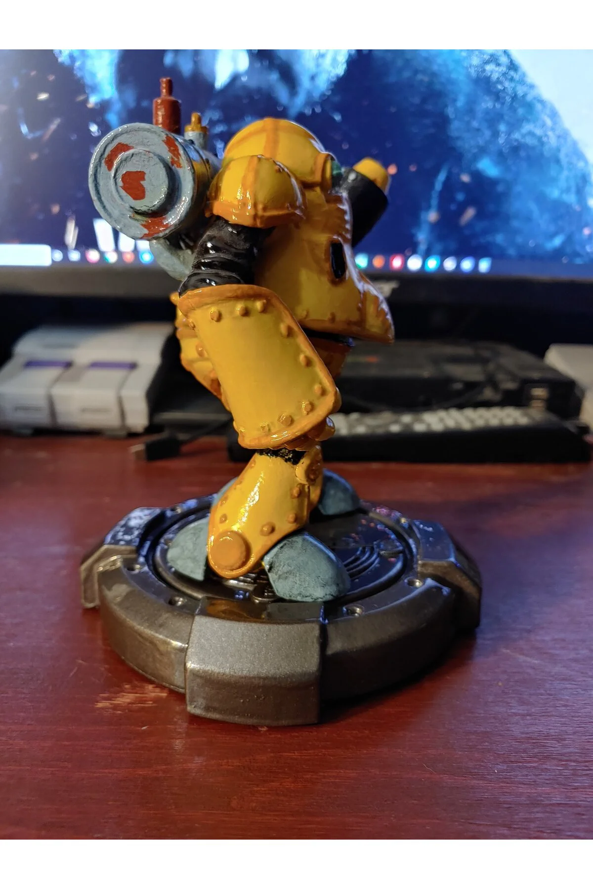 Krono Robo Boyalı Figür Prometheus Figür Büyük Boy 25CM