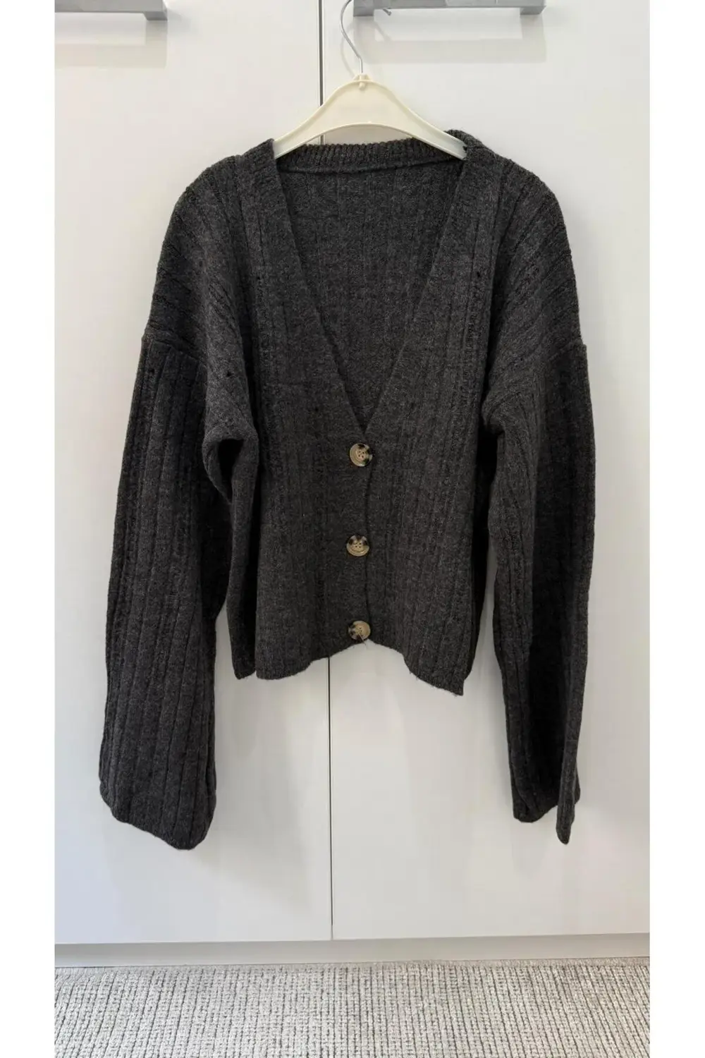 Kruvaze Yaka Düğmeli Triko Hırka