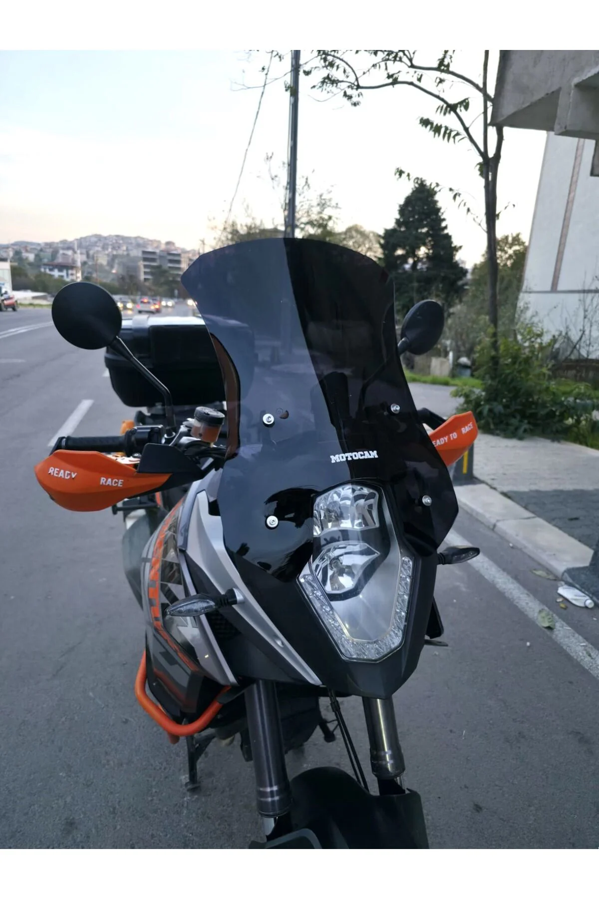 KTM 1050 Adventure Ön Cam 2008-2017 Model 56cm Siyah Renkli 4mm