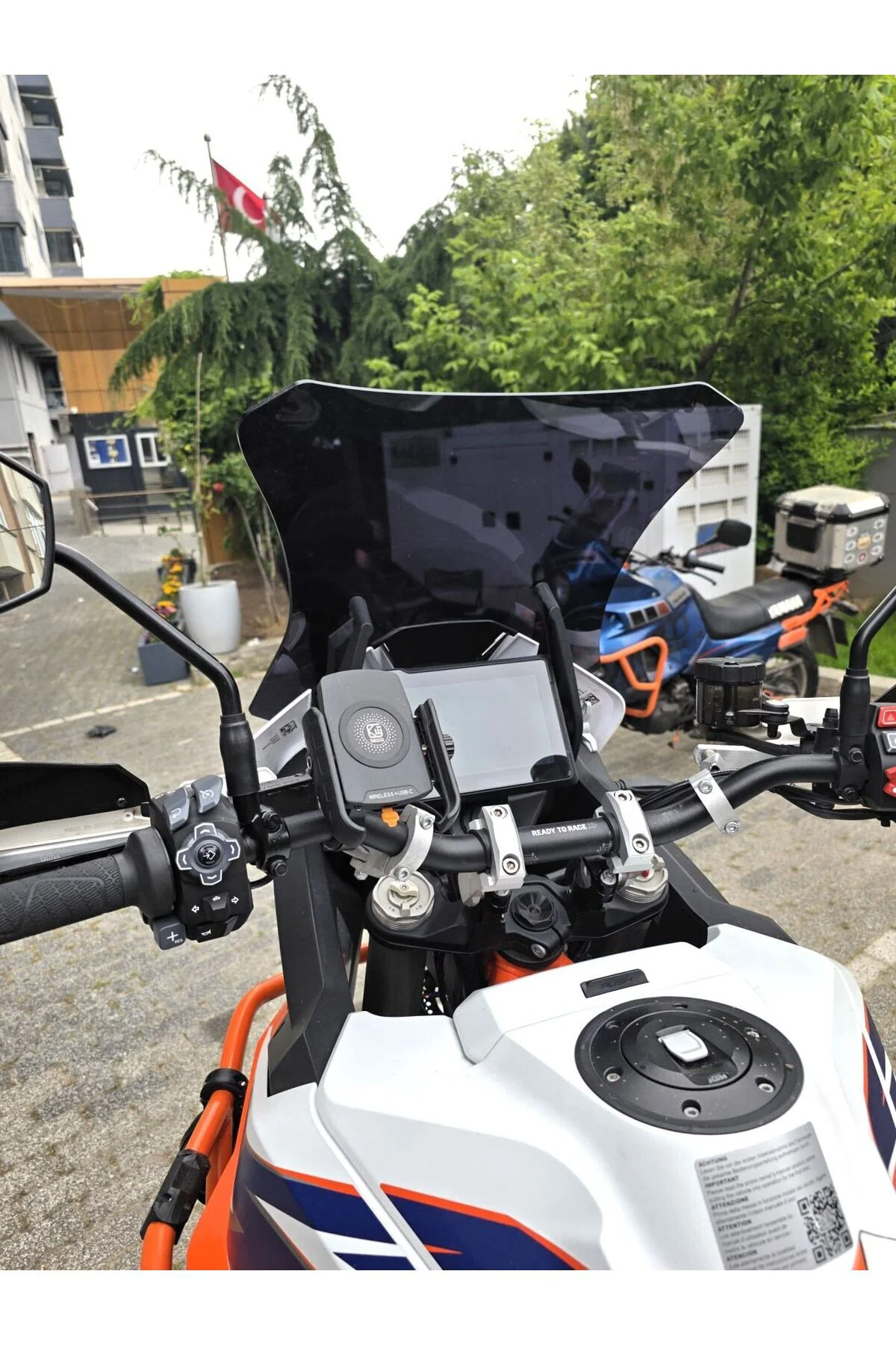 KTM 1290 Super Adventure Ön Cam 2021-2026 Model 41cm Siyah Renkli