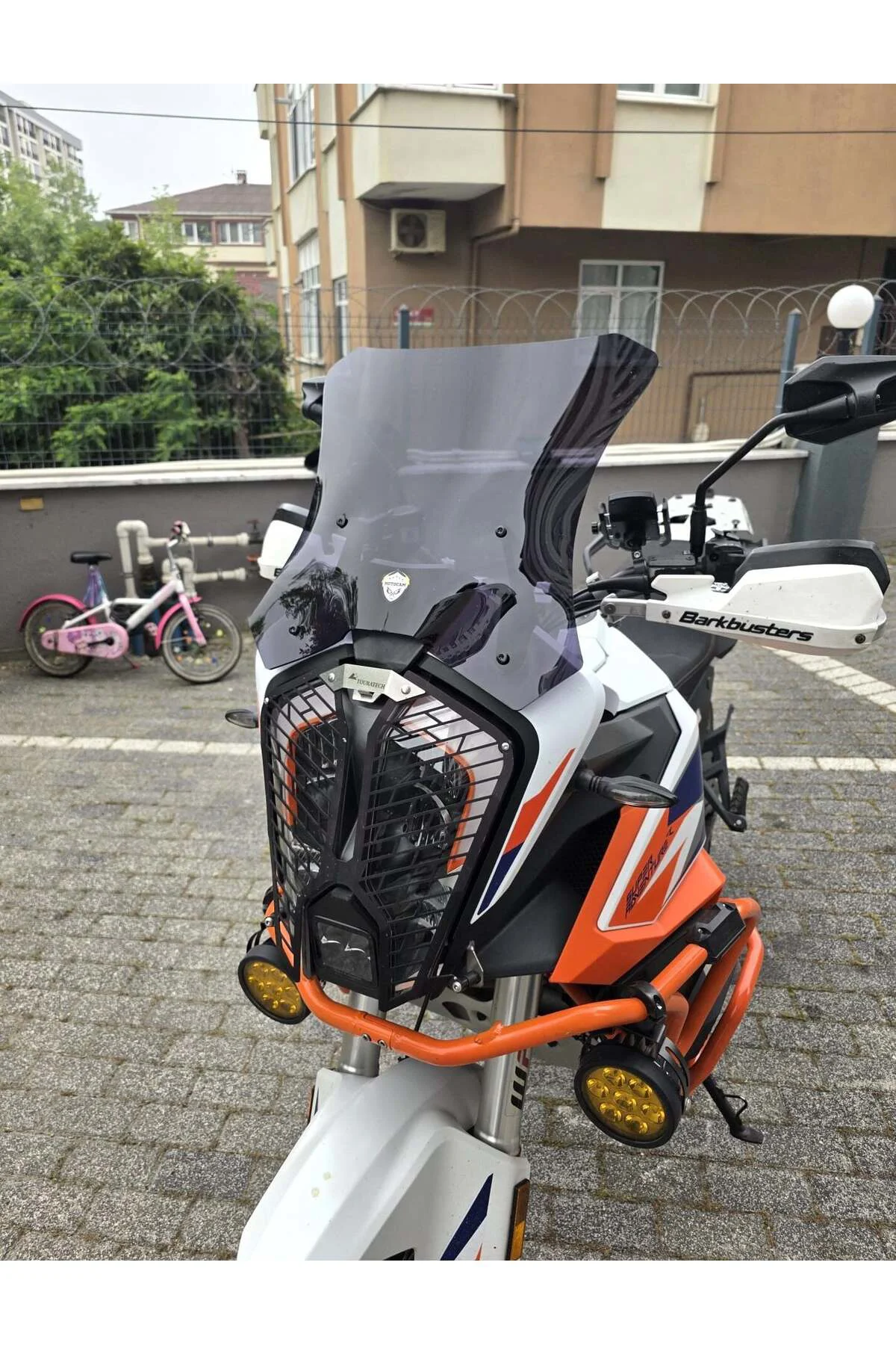 KTM 1290 Super Adventure Ön Cam 2021-2026 Model 41cm Siyah Renkli
