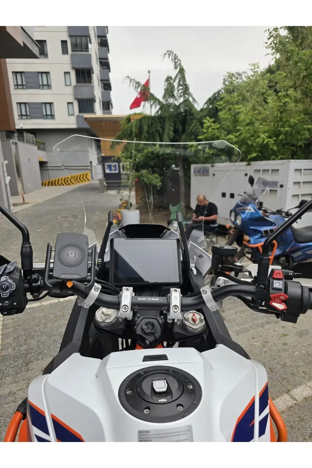 KTM 1290 Super Adventure Ön Cam 2021-2025 Model 41cm Şeffaf Renkl