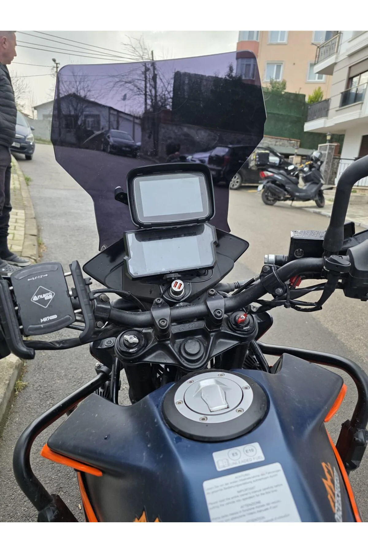 KTM 250 Adv Ön Cam 2020-2024 Model 44cm Siyah Renkli 3mm APARATSI