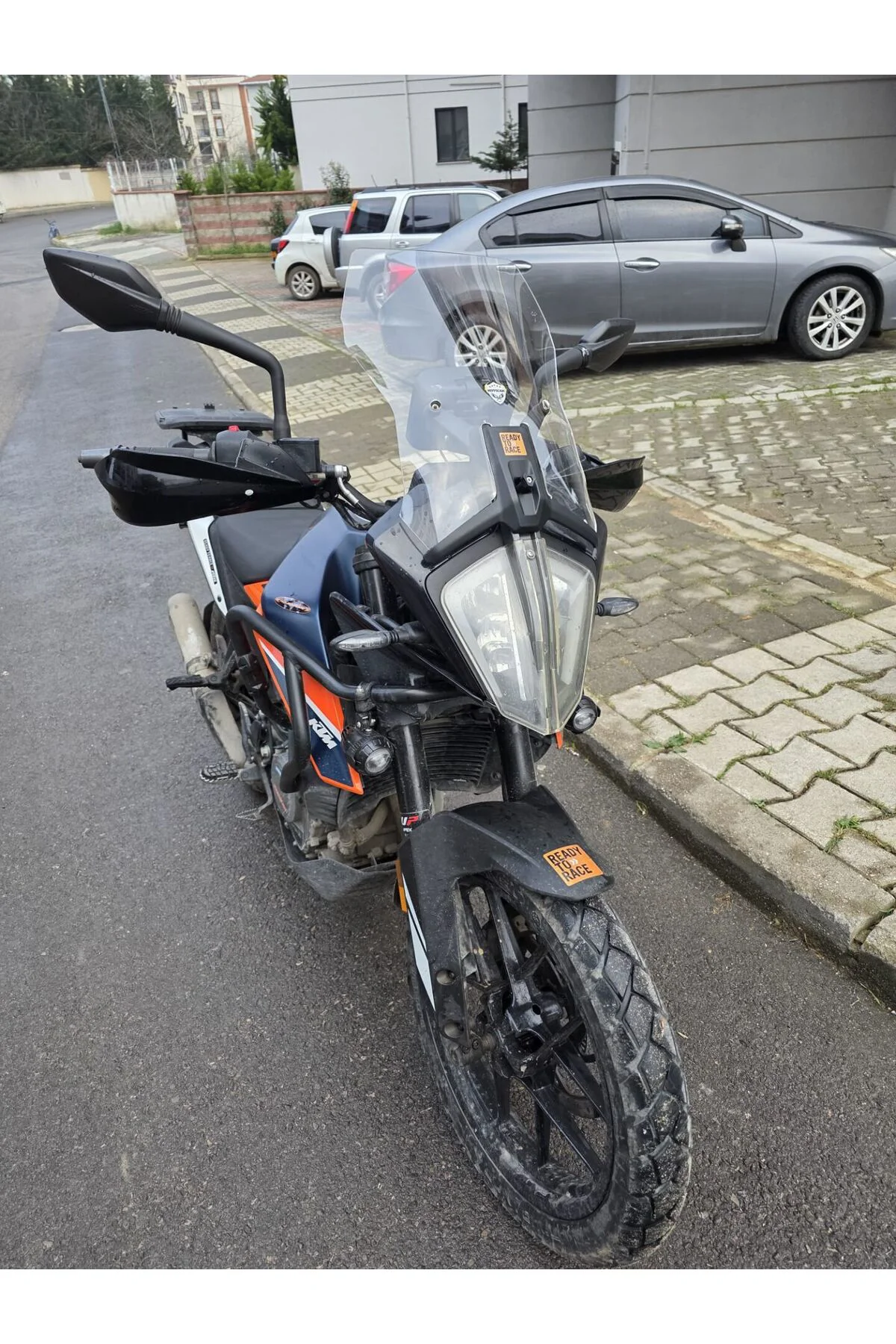 KTM 250 Adv Ön Cam 2020-2024 Model 57cm Şeffaf Renkli 3mm APARATSIZDIR