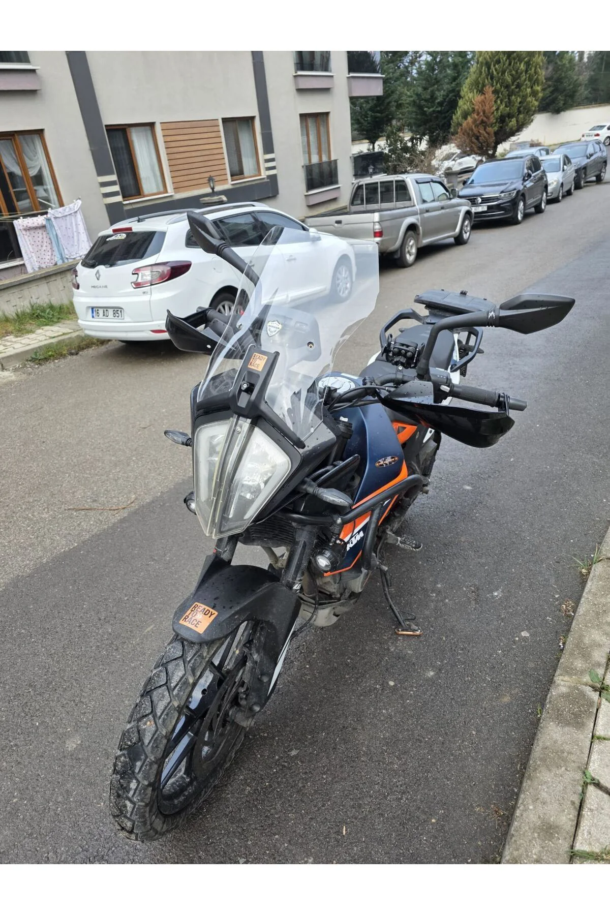 KTM 250 Adv Ön Cam 2020-2024 Model 57cm Şeffaf Renkli 3mm APARATSIZDIR