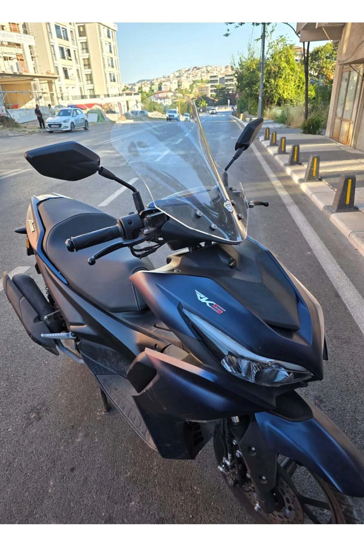 Küba Arome 125 Ön Cam 2022-2026 Model 43cm Şeffaf Renkli KISA CAM