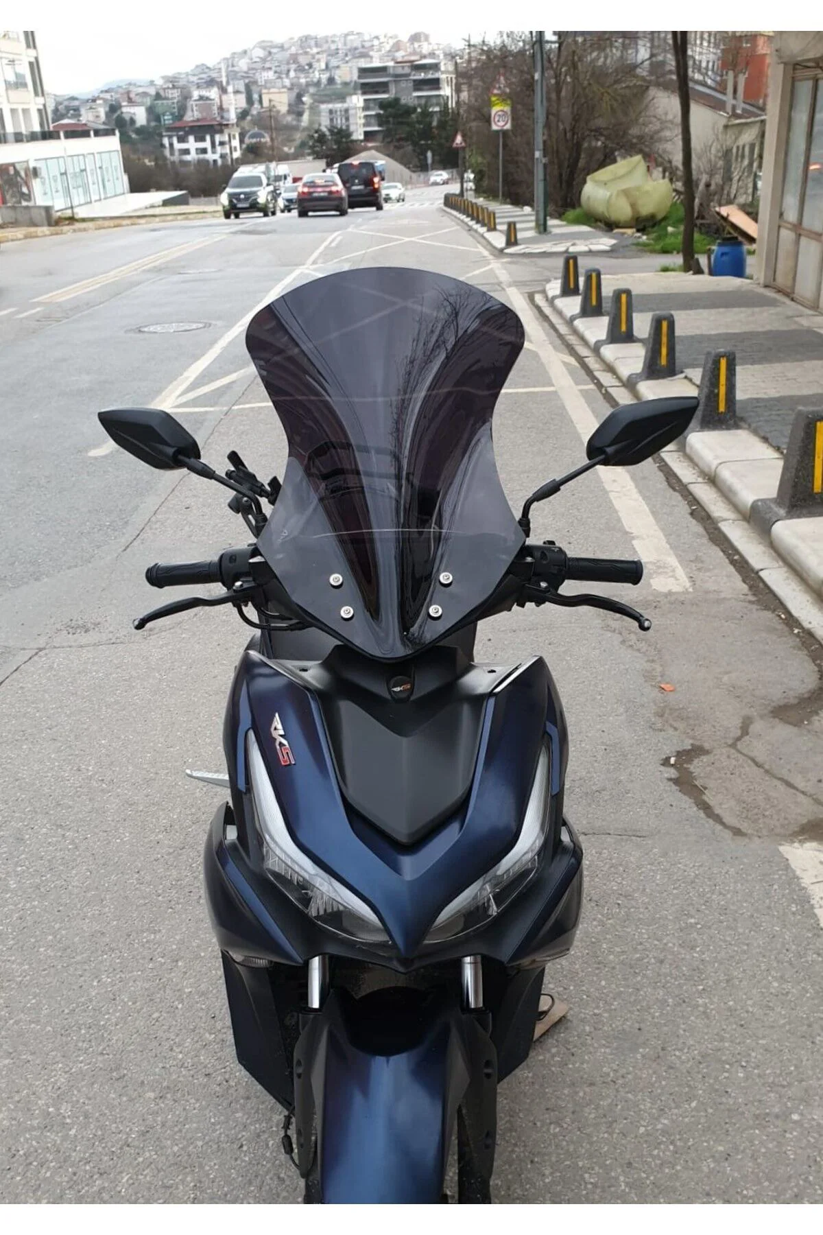 Küba Arome 125 Ön Cam 2023-2026 Model 54cm Siyah Renkli SPORTİF