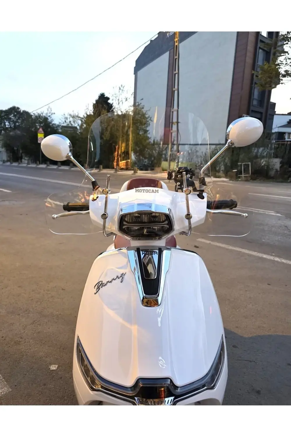 Küba Bannry Ön Cam 2024-2025 Model 39cm Şeffaf Renkli 4mm Elcikli