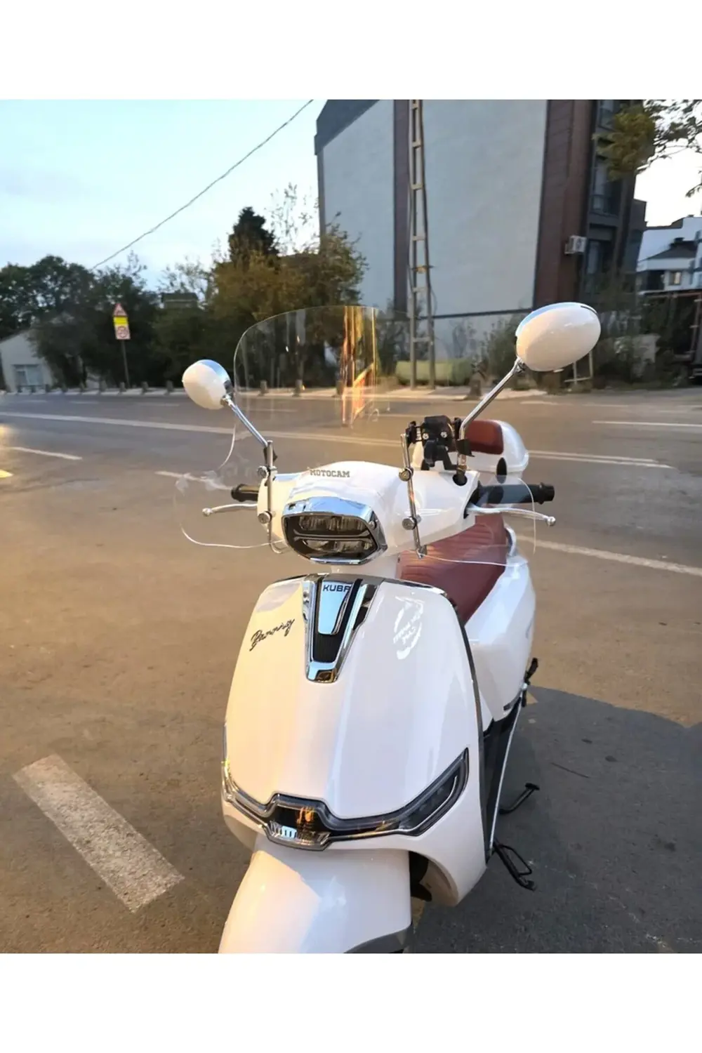 Küba Bannry Ön Cam 2024-2025 Model 39cm Şeffaf Renkli 4mm Elcikli