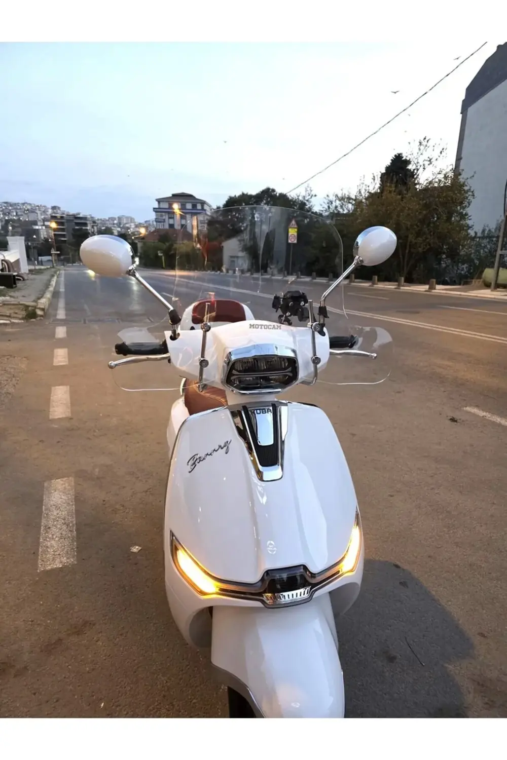Küba Bannry Ön Cam 2024-2025 Model 39cm Şeffaf Renkli 4mm Elcikli
