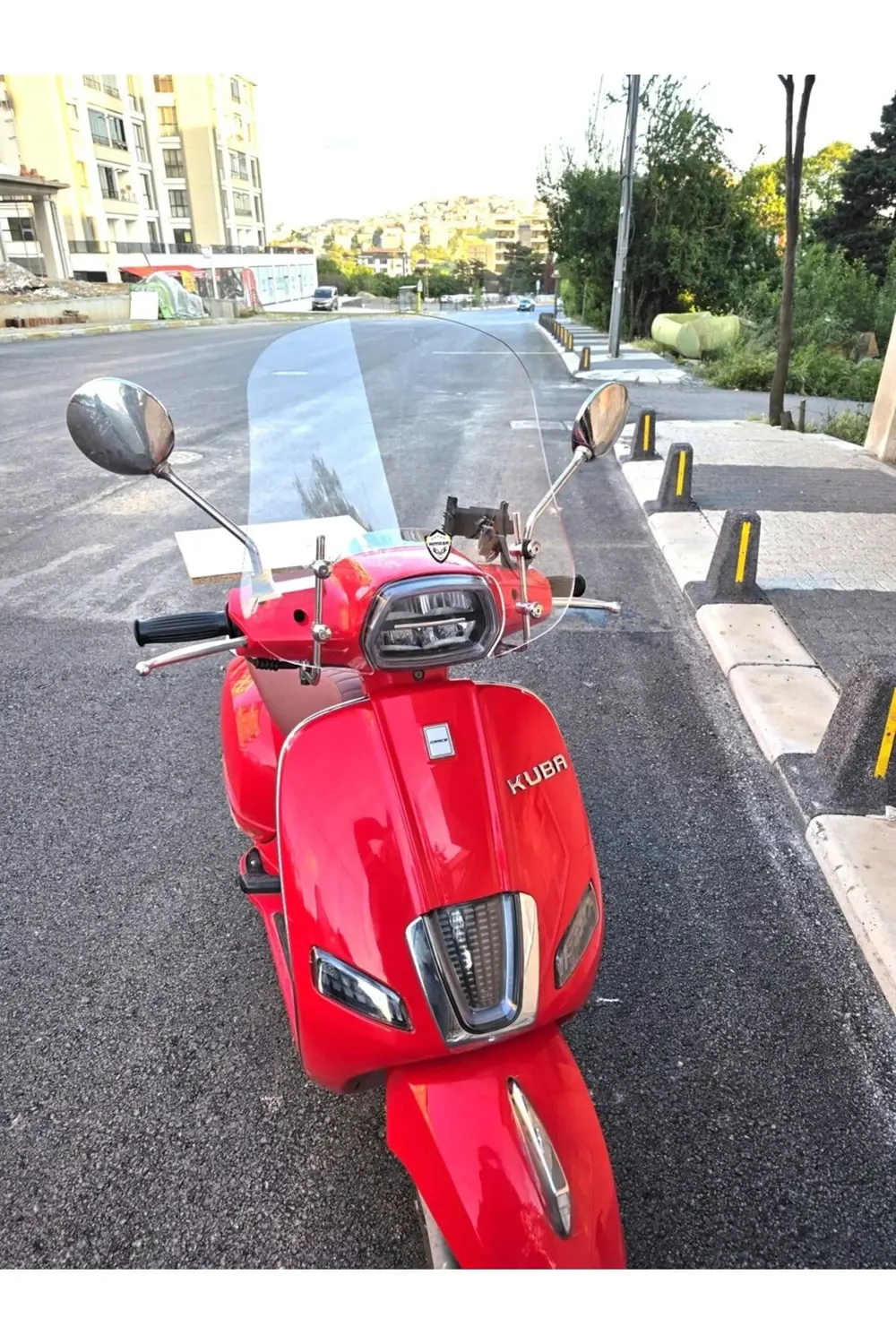 Kuba Bevely Ön Cam 2022-2025 Model 42cm Şeffaf Renkli 4mm APARATS