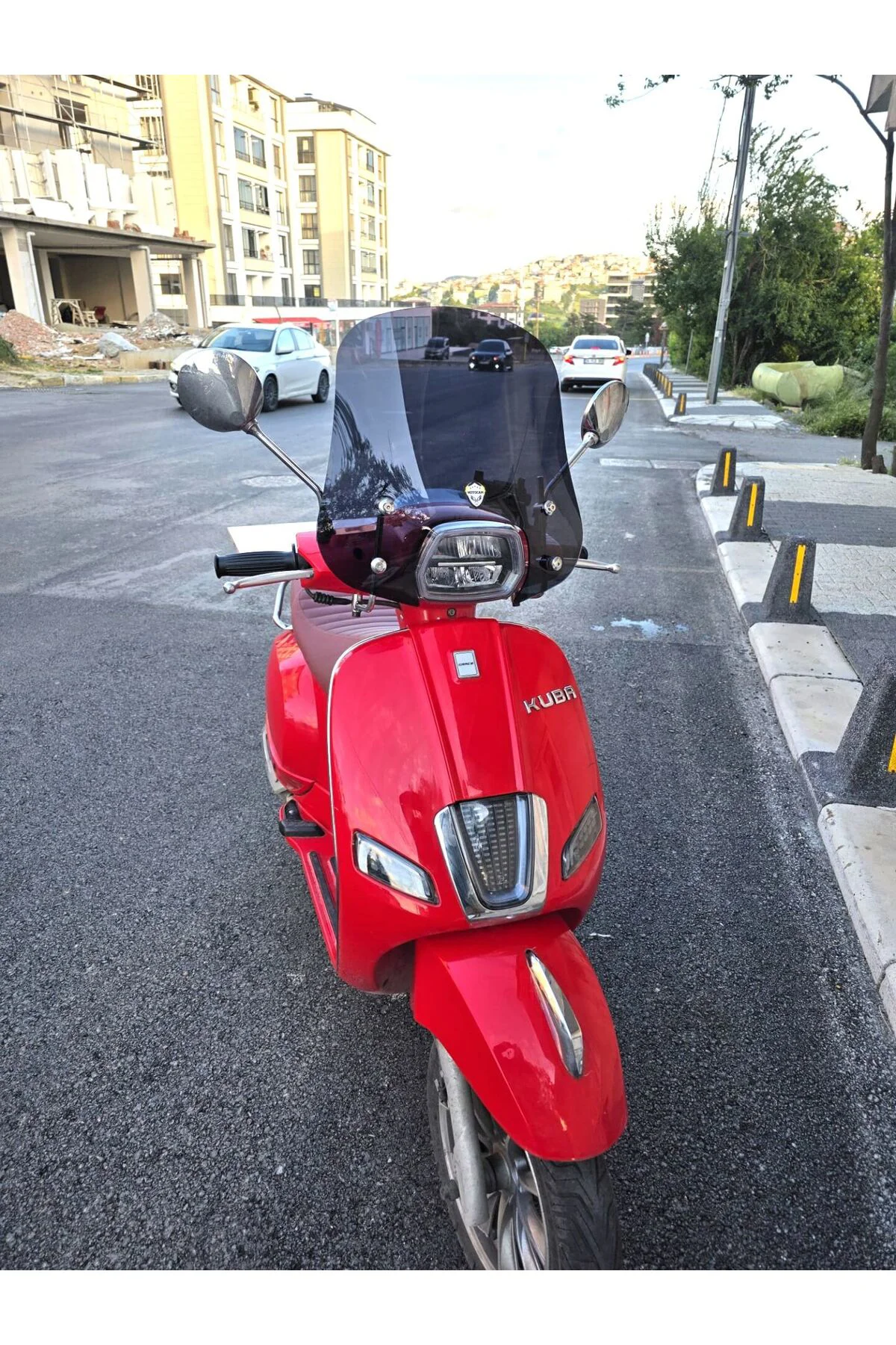 Kuba Bevely Ön Cam 2022-2026 Model 42cm Siyah Renkli 4mm APARATSI