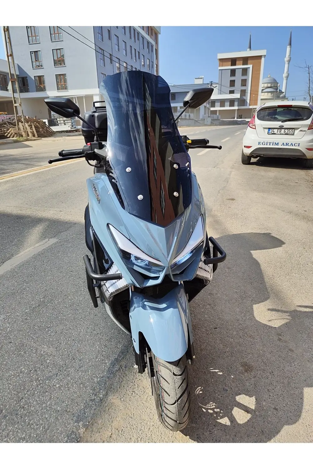 Kuba Chia 125 Ön Cam 2023 2024 Model 75cm Siyah Renkli 4mm UZUN C Kuba Chia 125 Ön Cam 2023 2024 Model 75cm Siyah Renkli 4mm UZUN C
