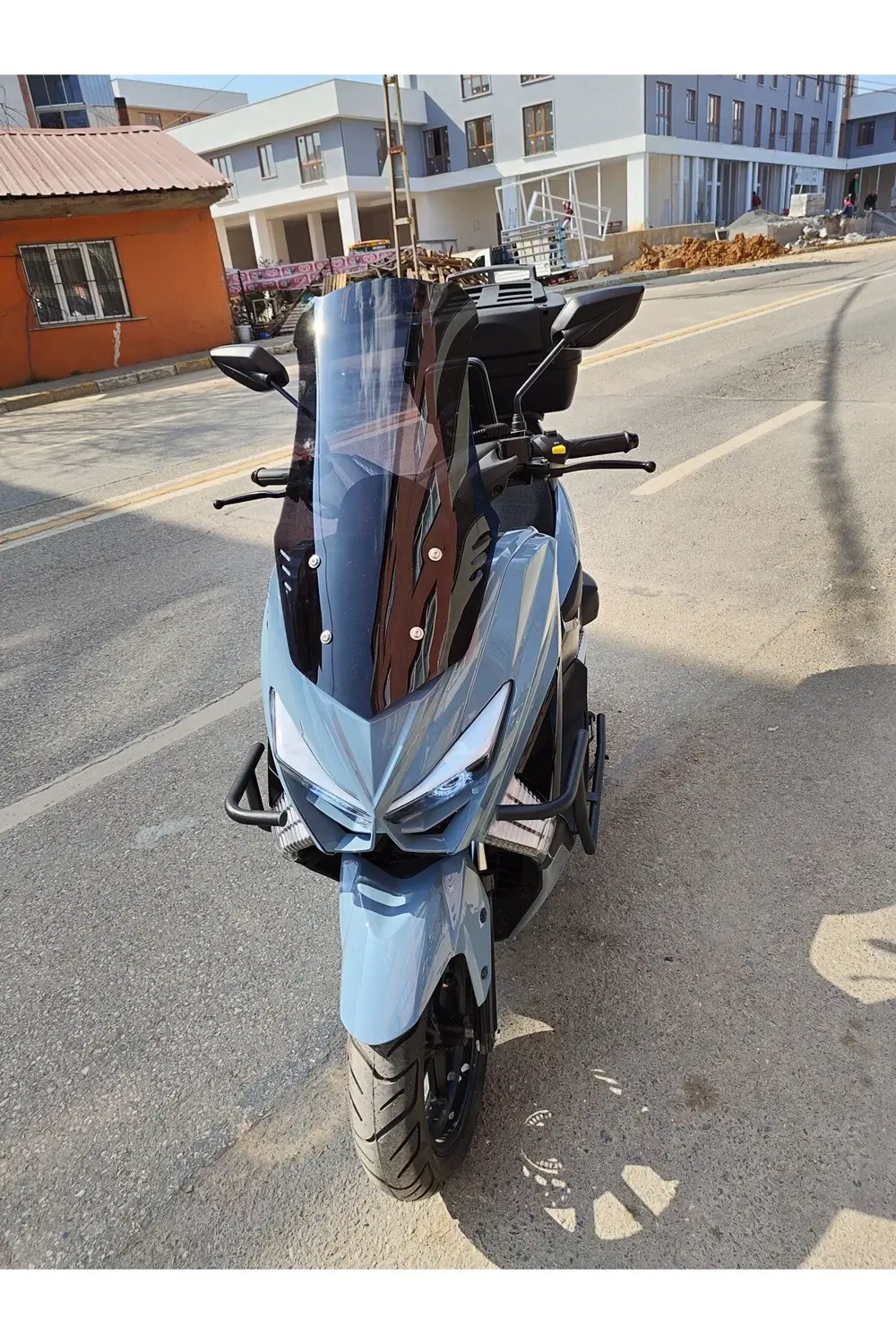 Kuba Chia 125 Ön Cam 2023 2024 Model 75cm Siyah Renkli 4mm UZUN C Kuba Chia 125 Ön Cam 2023 2024 Model 75cm Siyah Renkli 4mm UZUN C