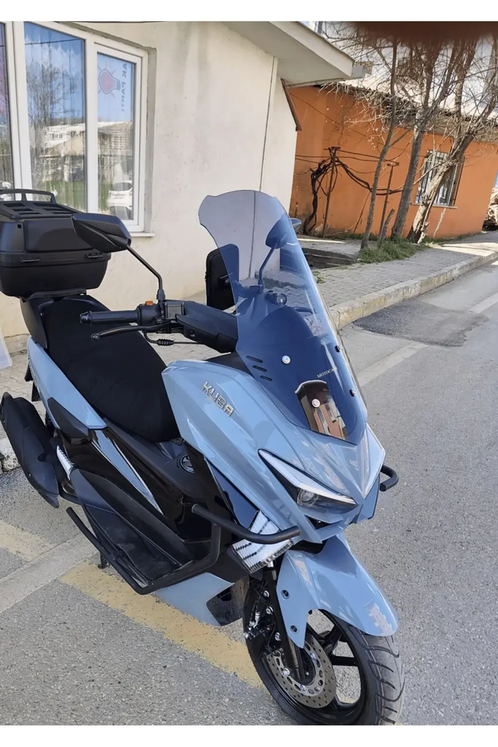 Küba Chia 125 Ön Cam 2023-2025 Model 75cm Füme Renkli 4mm UZUN