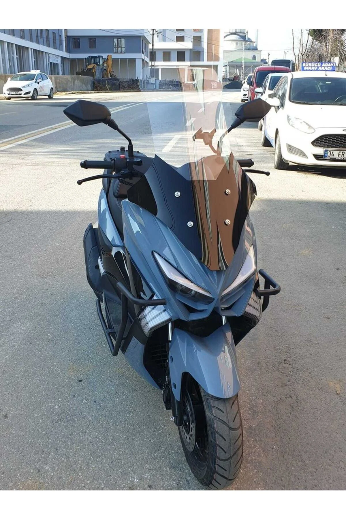 Küba Chia 125 Ön Cam 2023-2026 Model 78cm Şeffaf Renkli 4mm UZUN