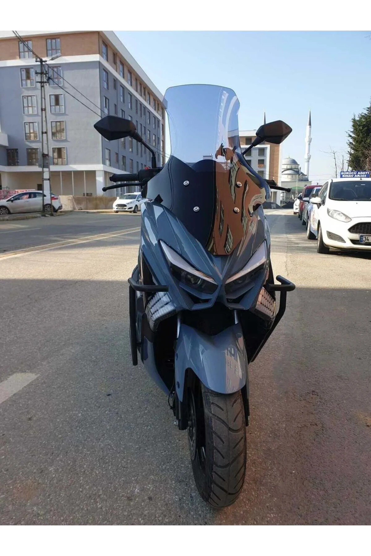 Küba Chia 125 Ön Cam 2023-2026 Model 78cm Füme Renkli 4mm UZUN
