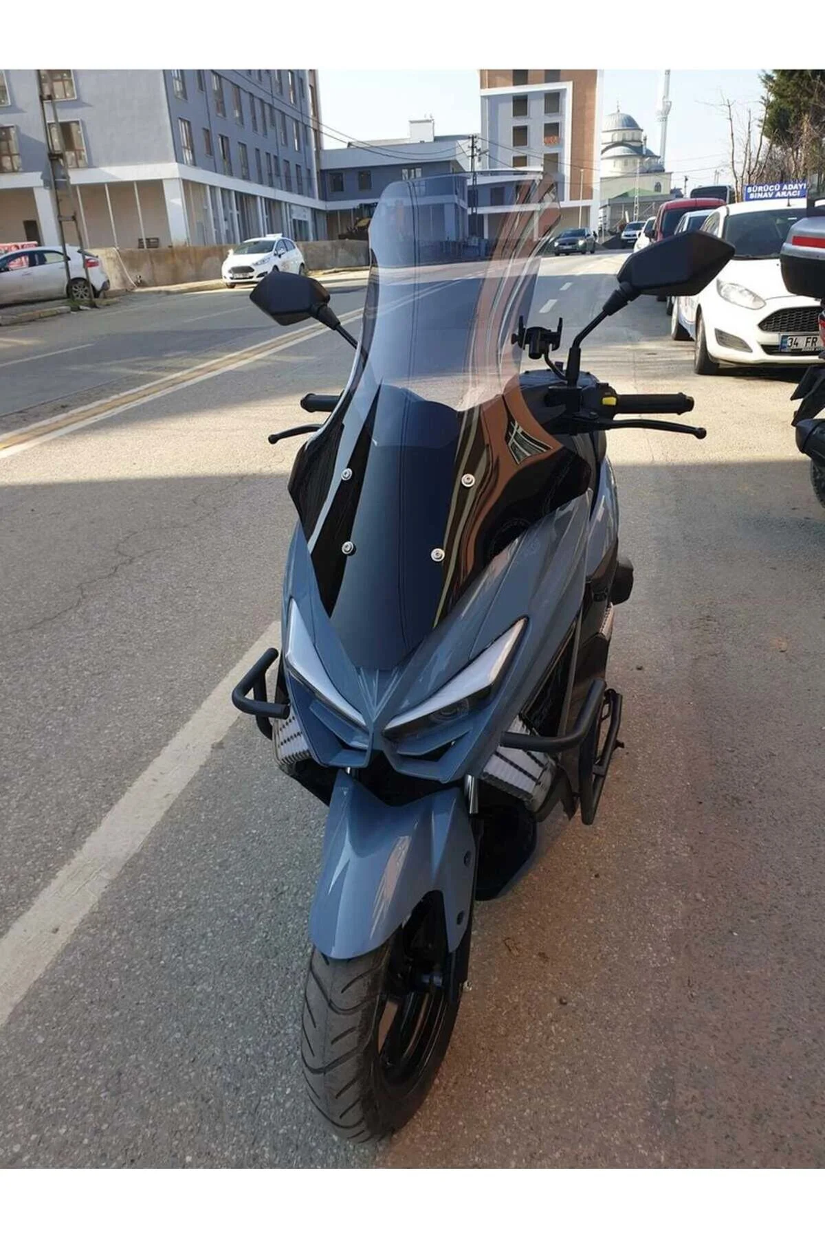 Küba Chia 125 Ön Cam 2023-2026 Model 78cm Füme Renkli 4mm UZUN
