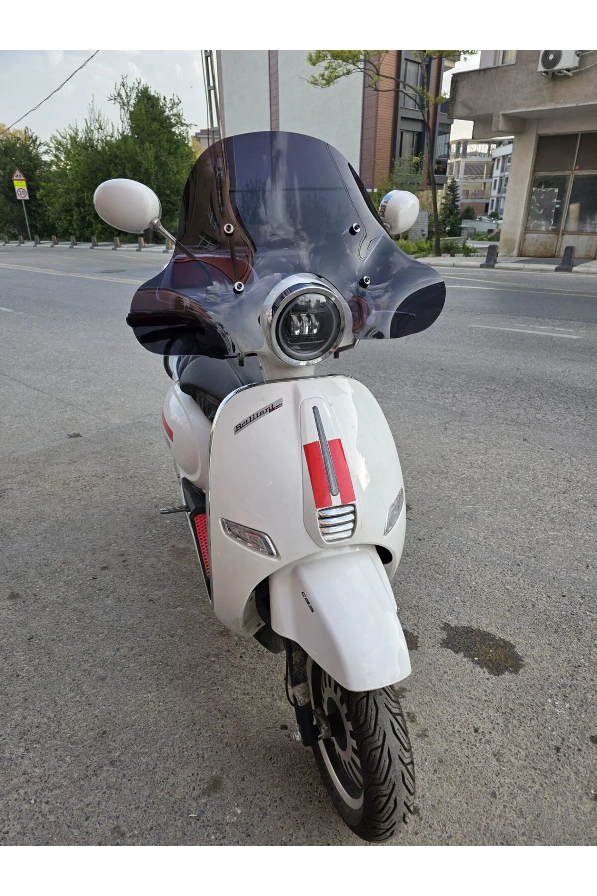 Küba Master MT 50 Ön Cam 2021-2026 Model 45cm Siyah Renkli Elcikl