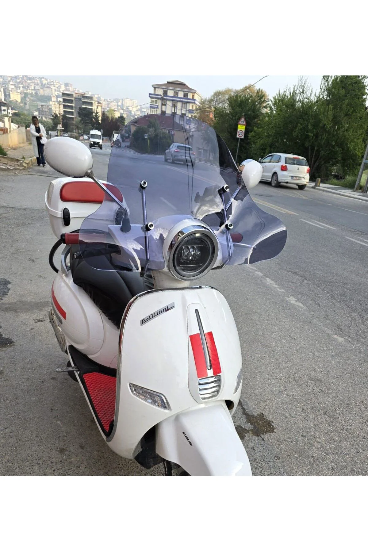 Küba Master MT 50 Ön Cam 2021-2026 Model 45cm Füme Renkli Elcikli