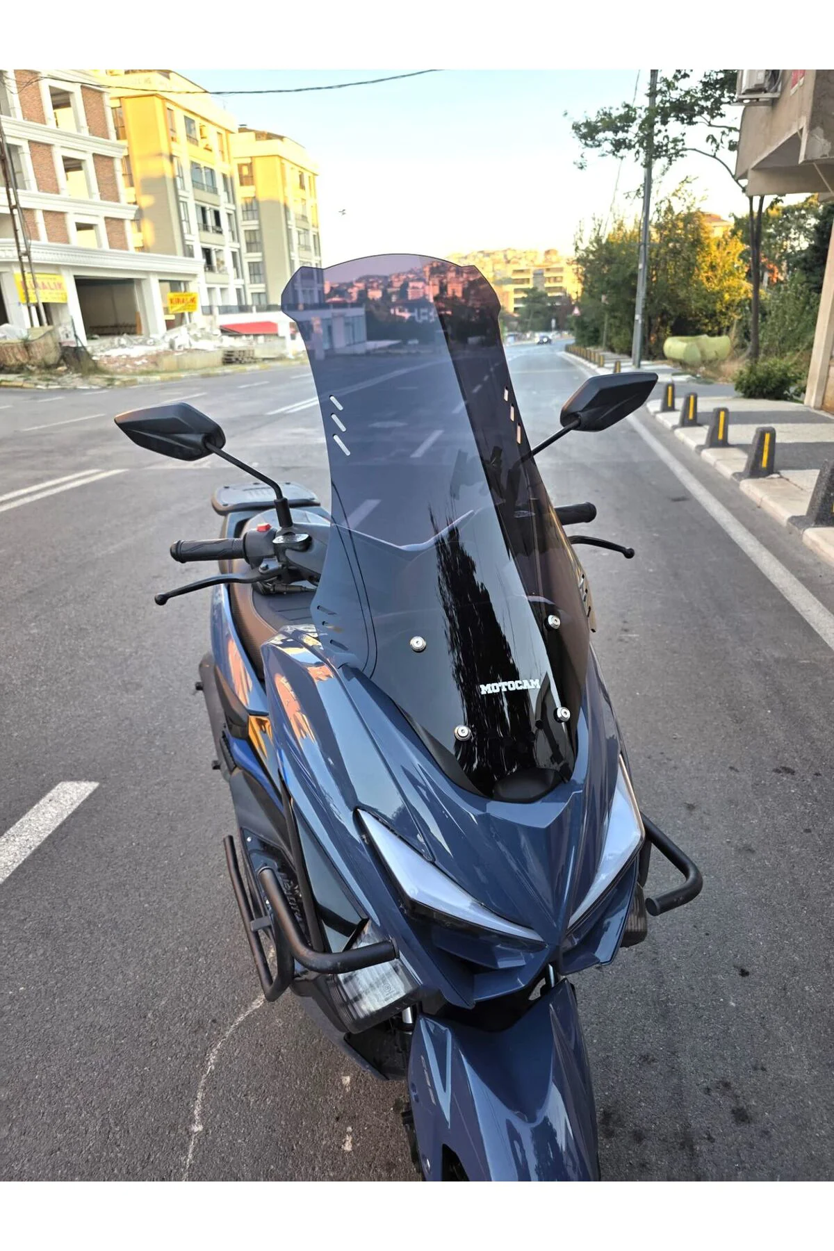 Küba Newcity 125 Ön Cam 2023-2026 Model 75cm Siyah Renkli 4mm UZUN