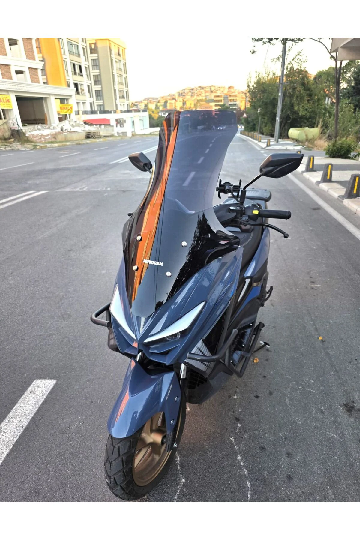 Küba Newcity 125 Ön Cam 2023-2026 Model 78cm Siyah Renkli 4mm UZU