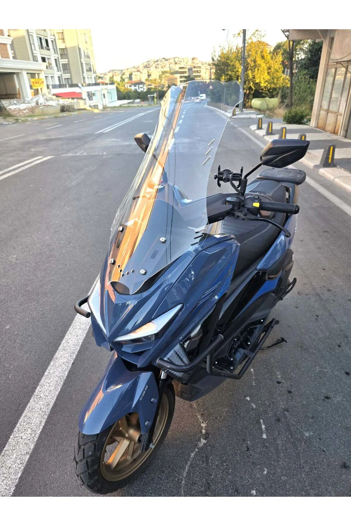 Küba Newcity 125 Ön Cam 2023-2026 Model 75cm Şeffaf Renkli 4mm UZ