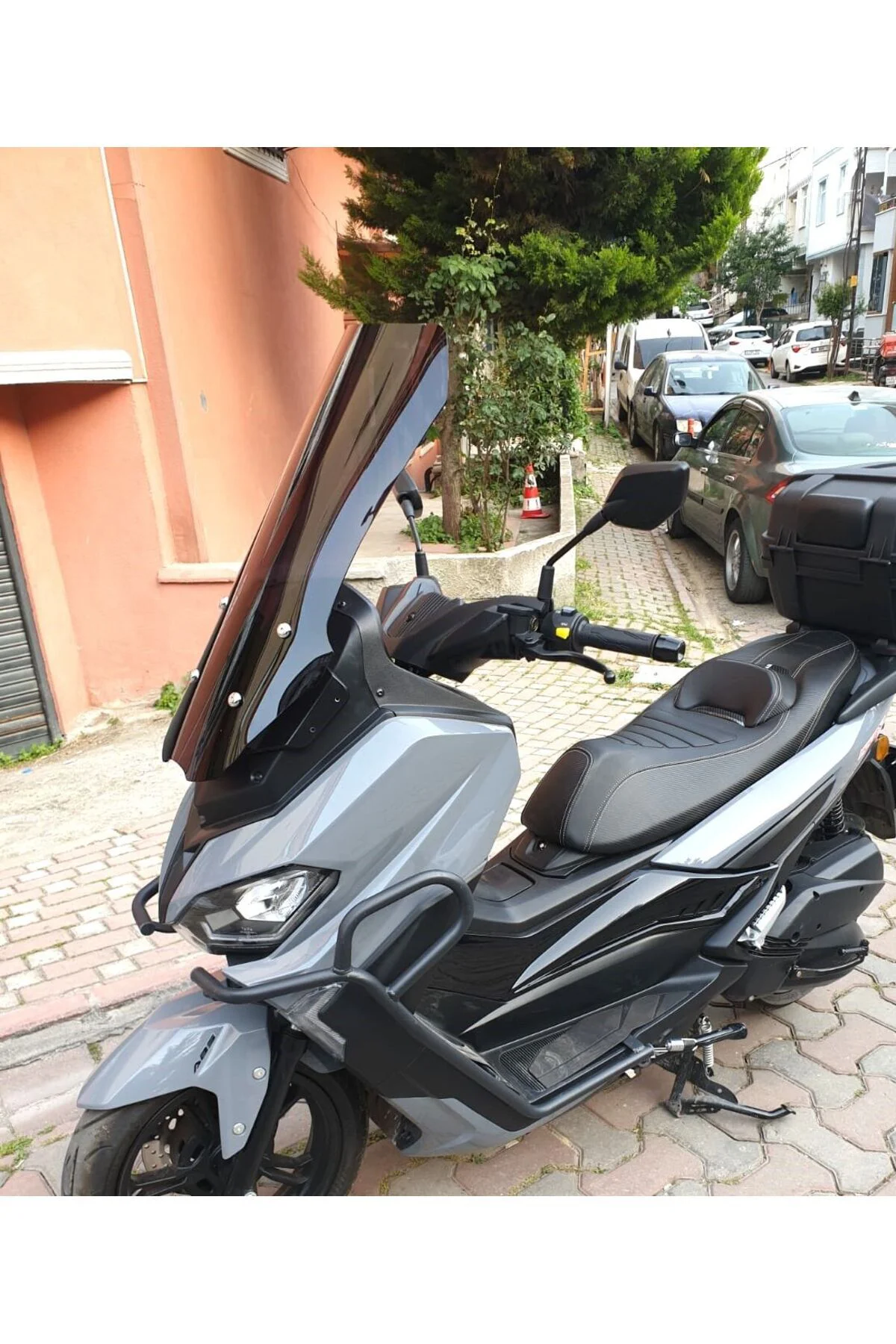 Küba Novax 200 Ön Cam 2023-2026 Model 57cm Siyah Renkli 4mm