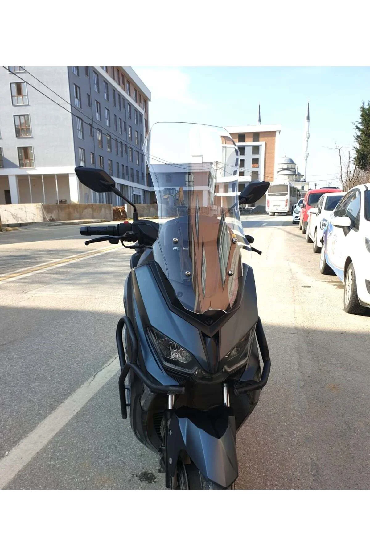 Küba Novax 200 Ön Cam 2023-2026 Model 65cm Şeffaf Renkli 4mm UZUN