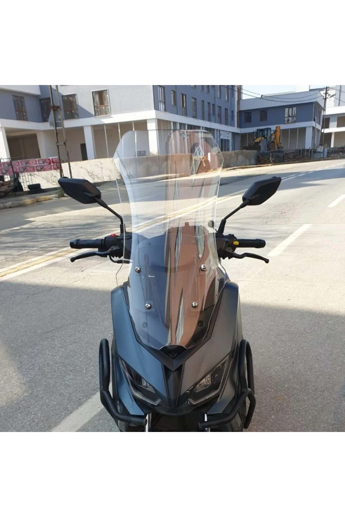 Küba Novax 200 Ön Cam 2023-2026 Model 65cm Şeffaf Renkli 4mm UZUN