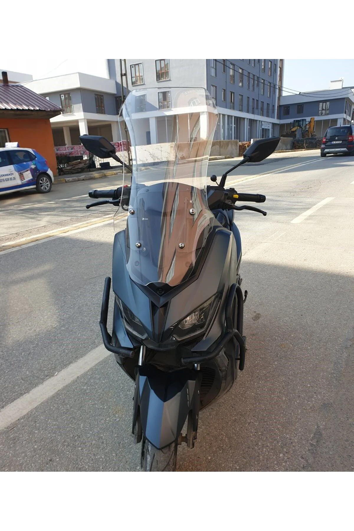 Küba Novax 200 Ön Cam 2023-2026 Model 65cm Şeffaf Renkli 4mm UZUN