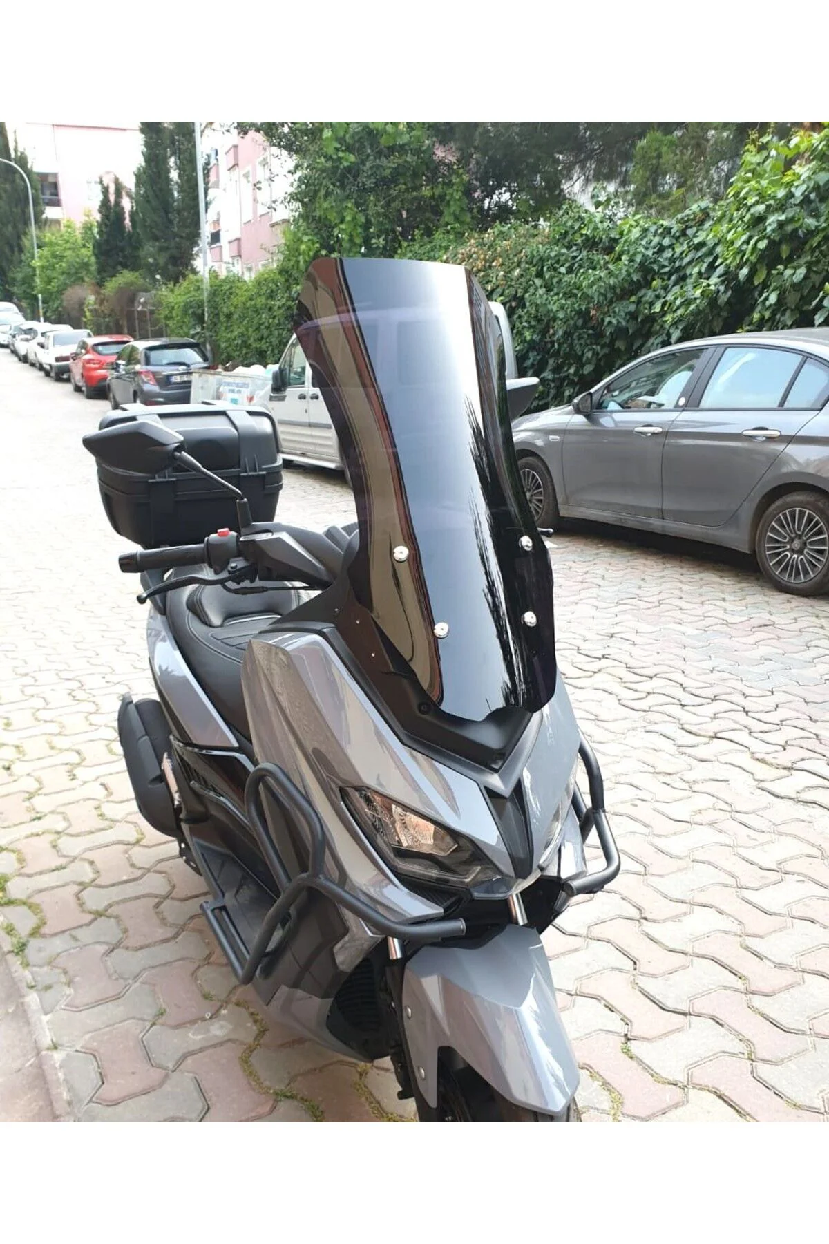 Küba Novax 200 Ön Cam 2023-2026 Model 57cm Siyah Renkli 4mm