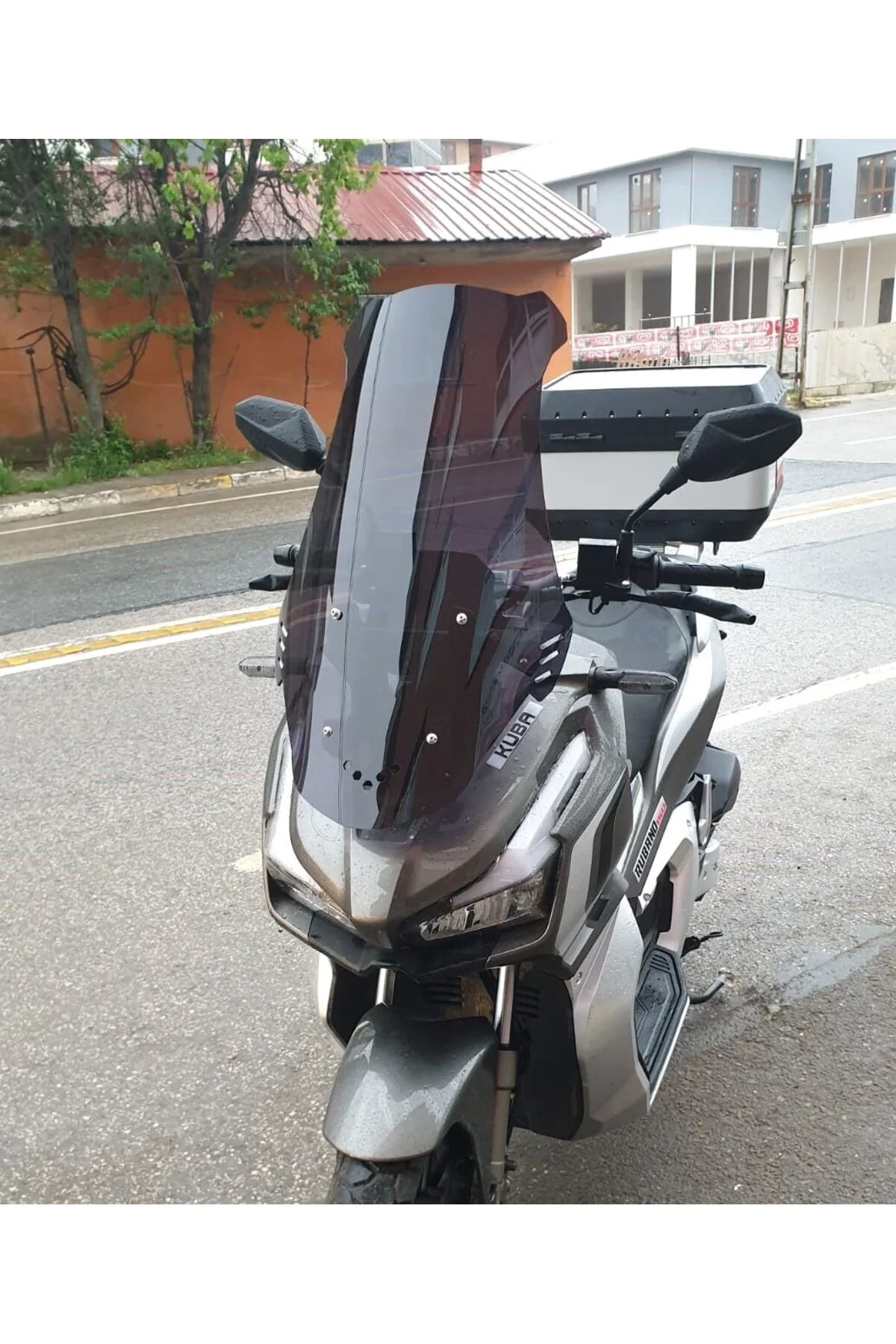 Küba Rubano 150 Ön Cam 2023-2026 Model 65cm Siyah Renkli 4mm ORTA BOYLU
