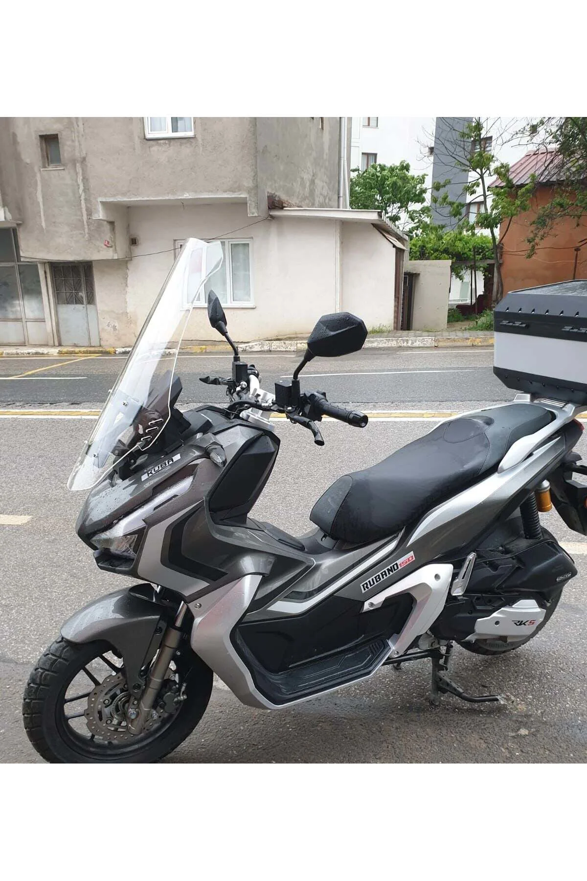 Küba Rubano 150 Ön Cam 2023-2026 Model 65cm Şeffaf Renkli 4mm ORTA BOYLU