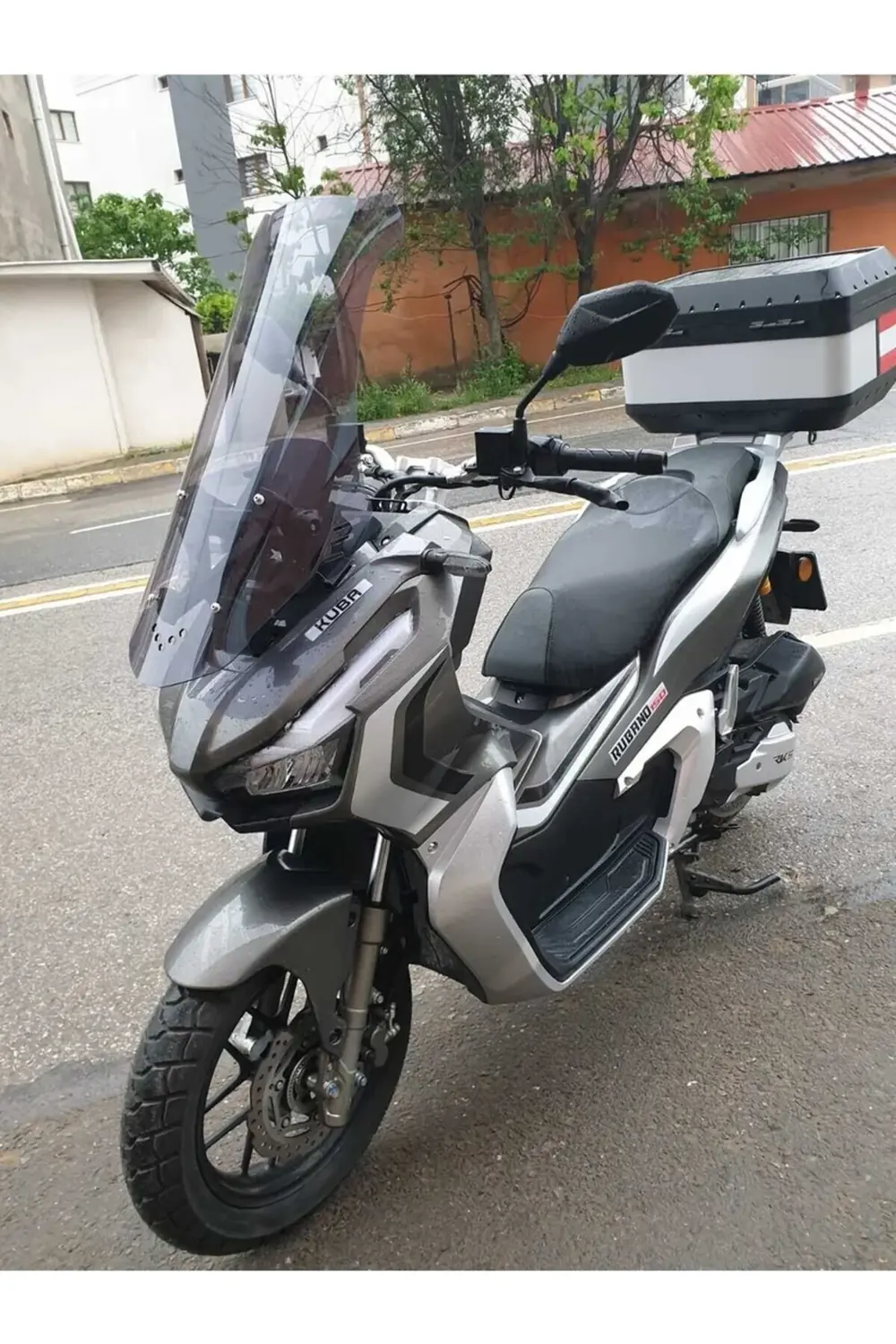 Küba Rubano 150 Ön Cam 2023-2025 Model 65cm Füme Renkli 4mm ORTA