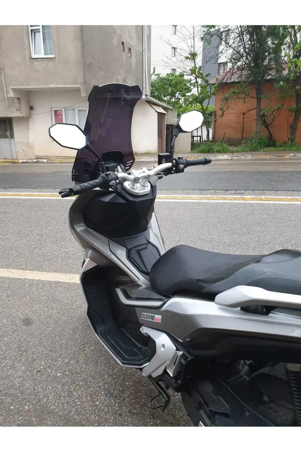 Küba Rubano 150 Ön Cam 2023-2025 Model 75cm Siyah Renkli 4mm UZUN