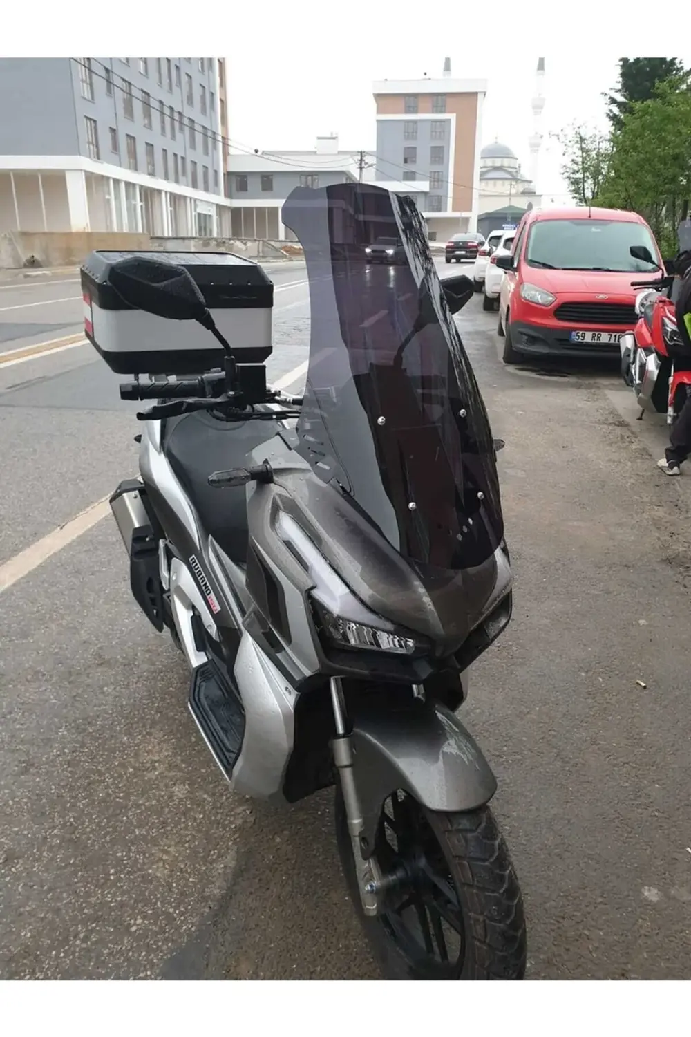 Küba Rubano 150 Ön Cam 2023-2025 Model 75cm Siyah Renkli 4mm UZUN